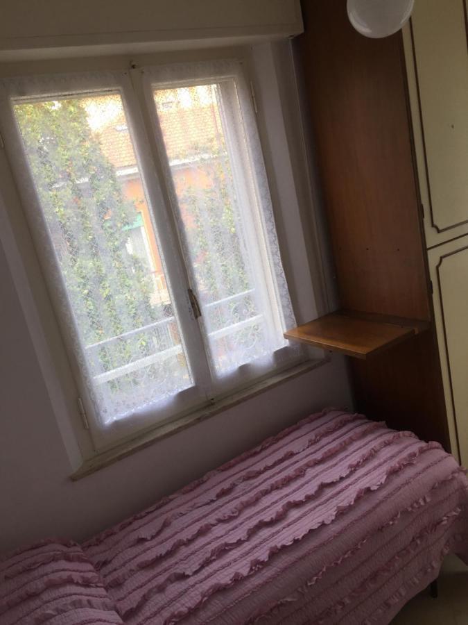La Casa Di Clara Ombrellone Con 2 Lettini Al Lido San Giuliano Gratis E Parcheggio Privato Gratis Lägenhet Rimini Exteriör bild